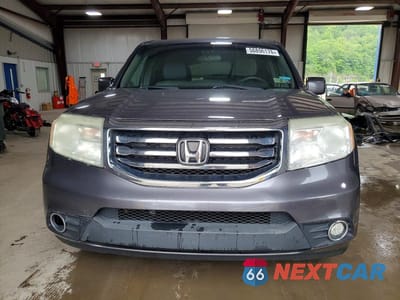 Piąte zdjęcie samochodu w środku: 2015 HONDA PILOT SE VIN:5FNYF4H3XFB052561 - miniatura