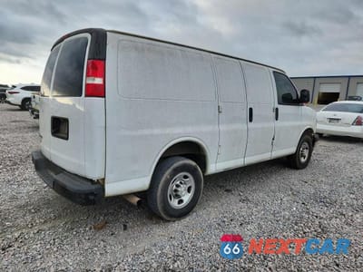 Trzecie zdjęcie samochodu z tyłu: 2019 CHEVROLET EXPRESS G2500 VIN:1GCWGAFP3K1164372 - miniatura