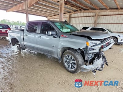 Czwarte zdjęcie samochodu z boku: 2026 CHEVROLET SILVERADO K1500 RST VIN:3GCUKEE84TG206316 - miniatura