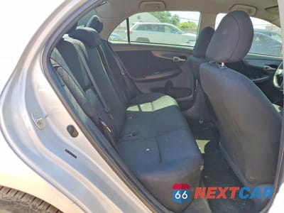 Zdjęcie 10 z 13 samochodu: 2009 TOYOTA COROLLA S VIN:2T1BU40E29C096927 - miniatura