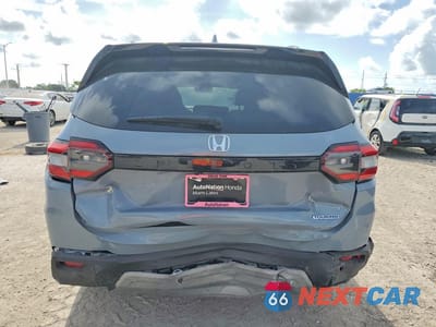 Zdjęcie 6 z 12 samochodu: 2025 HONDA PILOT TOURING VIN:5FNYG2H74SB010532 - miniatura
