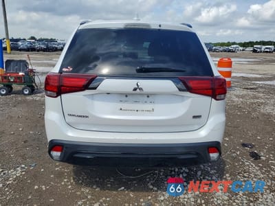 Zdjęcie 6 z 12 samochodu: 2020 MITSUBISHI OUTLANDER SE VIN:JA4AZ3A33LZ030124 - miniatura