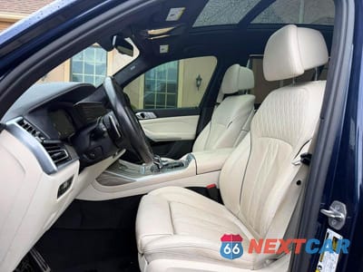 Zdjęcie 9 z 14 samochodu: 2022 BMW X7 XDRIVE40I VIN:5UXCW2C04N9M02866 - miniatura