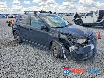 Czwarte zdjęcie samochodu z boku: 2017 MITSUBISHI OUTLANDER SPORT ES VIN:JA4AP3AU4HZ067107 - miniatura