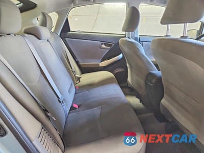 Zdjęcie 11 z 13 samochodu: 2015 TOYOTA PRIUS TWO VIN:JTDKN3DU2F1937962 - miniatura