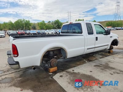 Trzecie zdjęcie samochodu z tyłu: 2000 FORD F350 SRW SUPER DUTY VIN:1FTSX30S0YEB29930 - miniatura