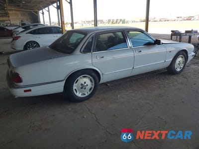 Trzecie zdjęcie samochodu z tyłu: 1996 JAGUAR XJ6 VIN:SAJHX1748TC761294 - miniatura