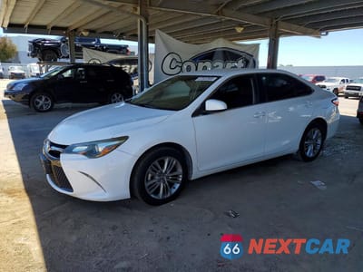 2016 TOYOTA CAMRY SE 4T1BF1FK6GU500975 - główne zdjęcie licytacji z USA - miniatura