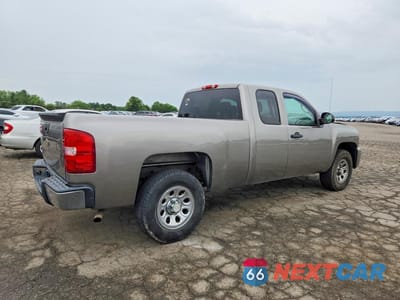 Trzecie zdjęcie samochodu z tyłu: 2009 CHEVROLET SILVERADO K1500 LT VIN:2GCEK29C591128213 - miniatura