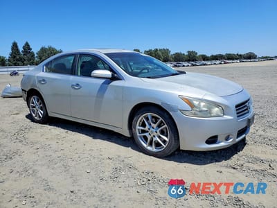 Czwarte zdjęcie samochodu z boku: 2010 NISSAN MAXIMA 3.5 S VIN:1N4AA5AP3AC812084 - miniatura