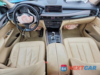 Zdjęcie 8 z 12 samochodu: 2015 BMW X5 XDRIVE35I VIN:5UXKR0C59F0K54934 - miniatura
