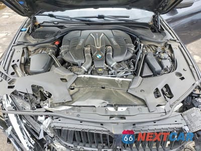 Zdjęcie 11 z 12 samochodu: 2018 BMW M550XI VIN:WBAJB9C5XJB049607 - miniatura