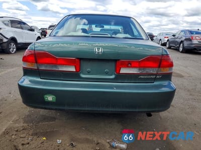 Zdjęcie 6 z 12 samochodu: 2002 HONDA ACCORD EX VIN:1HGCG66882A132995 - miniatura