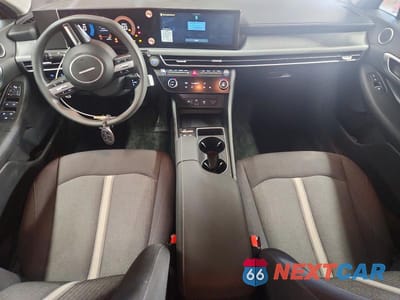 Zdjęcie 8 z 12 samochodu: 2026 HYUNDAI SONATA HYBRID BLUE VIN:KMHL24JJ9TA147207 - miniatura