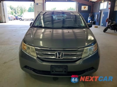 Piąte zdjęcie samochodu w środku: 2012 HONDA ODYSSEY LX VIN:5FNRL5H24CB073511 - miniatura