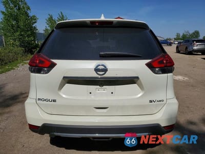 Zdjęcie 6 z 13 samochodu: 2018 NISSAN ROGUE S VIN:5N1AT2MV3JC747150 - miniatura