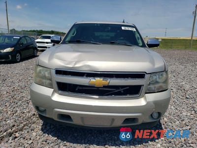 Piąte zdjęcie samochodu w środku: 2009 CHEVROLET SUBURBAN K1500 LTZ VIN:1GNFK36309R190888 - miniatura