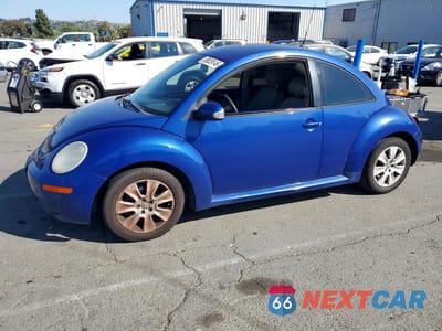 2008 VOLKSWAGEN NEW BEETLE S 3VWPG31C28M525782 - główne zdjęcie licytacji z USA - miniatura