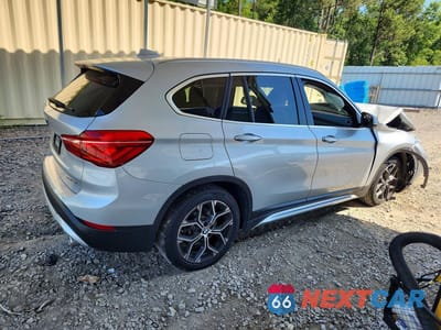 Trzecie zdjęcie samochodu z tyłu: 2020 BMW X1 XDRIVE28I VIN:WBXJG9C00L3L17721 - miniatura