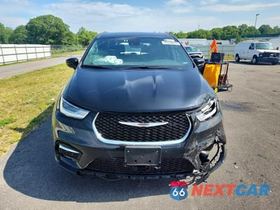 Piąte zdjęcie samochodu w środku: 2025 CHRYSLER PACIFICA SELECT VIN:2C4RC1BG4SR598987 - miniatura