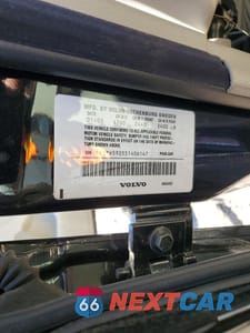 Zdjęcie 12 z 12 samochodu: 2005 VOLVO S80 2.5T VIN:YV1TH592551406147 - miniatura