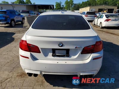 Zdjęcie 6 z 12 samochodu: 2014 BMW M5 VIN:WBSFV9C59ED593292 - miniatura