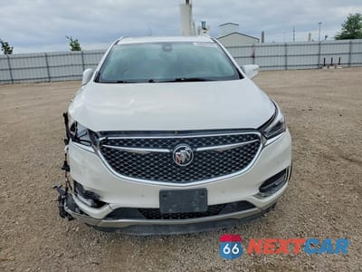 Piąte zdjęcie samochodu w środku: 2018 BUICK ENCLAVE AVENIR VIN:5GAEVCKWXJJ234136 - miniatura