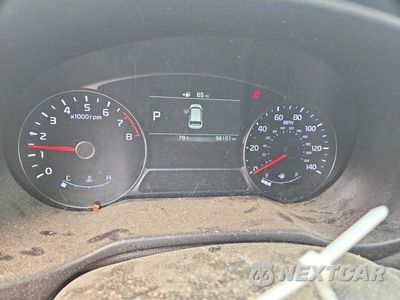 Zdjęcie 9 z 14 samochodu: 2018 KIA SOUL + VIN:KNDJP3A51J7581979 - miniatura