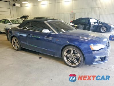 Czwarte zdjęcie samochodu z boku: 2013 AUDI S5 PRESTIGE VIN:WAUVGAFH1DN009686 - miniatura