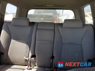 Zdjęcie 10 z 13 samochodu: 2004 TOYOTA HIGHLANDER BASE VIN:JTEGD21A240104755 - miniatura
