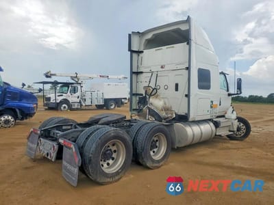 Czwarte zdjęcie samochodu z boku: 2019 INTERNATIONAL LT625 SEMI TRUCK VIN:3HSDZAPR0KN094920 - miniatura