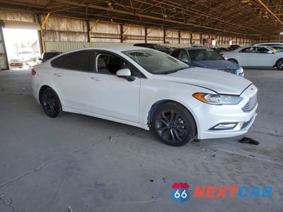 Czwarte zdjęcie samochodu z boku: 2018 FORD FUSION SE VIN:3FA6P0HD2JR267340 - miniatura