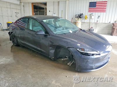 Czwarte zdjęcie samochodu z boku: 2024 TESLA MODEL 3 VIN:5YJ3E1EB5RF766223 - miniatura