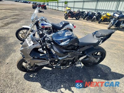 Trzecie zdjęcie samochodu z tyłu: 2026 KAWASAKI ZX636 K VIN:JKBZXJK12TA016252 - miniatura