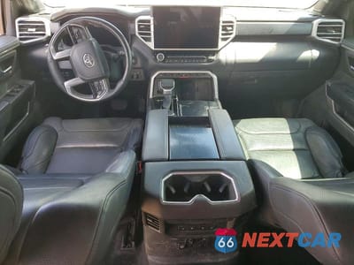 Zdjęcie 8 z 12 samochodu: 2025 TOYOTA TUNDRA PLATINUM HV VIN:5TFNC5DBXSX093206 - miniatura