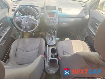 Zdjęcie 8 z 12 samochodu: 2012 KIA SOUL BASE VIN:KNDJT2A57C7471186 - miniatura