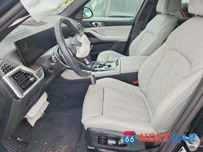 Zdjęcie 7 z 12 samochodu: 2025 BMW X5 XDRIVE40I VIN:5UX23EU01S9Z30588 - miniatura