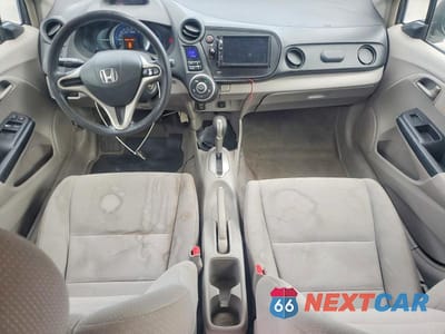 Zdjęcie 8 z 13 samochodu: 2011 HONDA INSIGHT VIN:JHMZE2H35BS003369 - miniatura