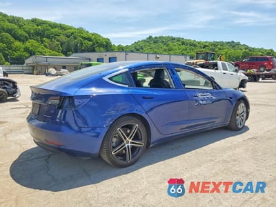 Trzecie zdjęcie samochodu z tyłu: 2020 TESLA MODEL 3 VIN:5YJ3E1EB6LF620503 - miniatura
