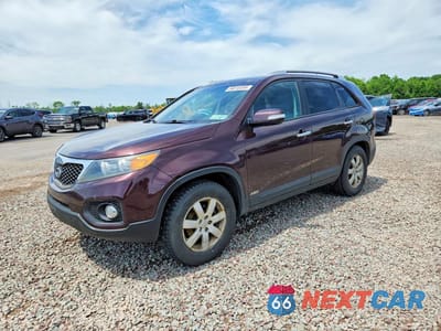2013 KIA SORENTO LX 5XYKTCA62DG322465 - główne zdjęcie licytacji z USA - miniatura