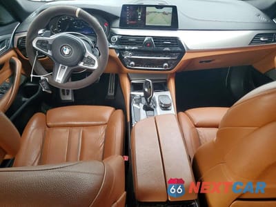 Zdjęcie 8 z 12 samochodu: 2018 BMW M550XI VIN:WBAJB9C5XJB049431 - miniatura
