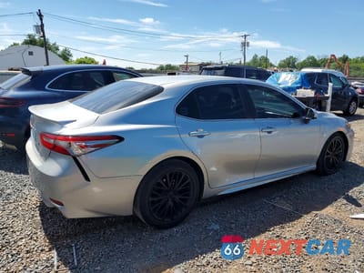 Trzecie zdjęcie samochodu z tyłu: 2018 TOYOTA CAMRY SE VIN:4T1B11HK7JU620836 - miniatura