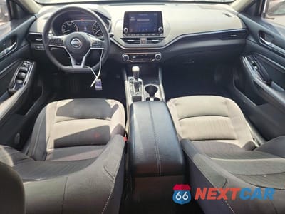 Zdjęcie 8 z 13 samochodu: 2021 NISSAN ALTIMA SV VIN:1N4BL4DVXMN329624 - miniatura