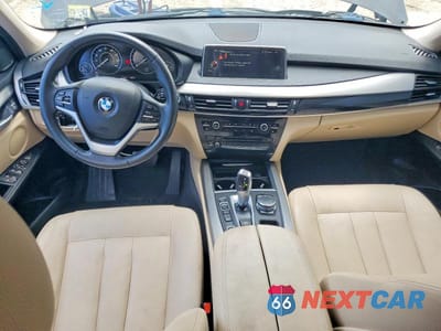 Zdjęcie 8 z 12 samochodu: 2016 BMW X5 XDR40E VIN:5UXKT0C5XG0S76699 - miniatura