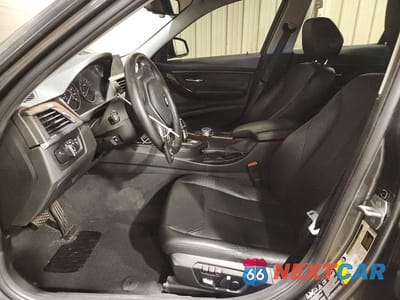 Zdjęcie 7 z 12 samochodu: 2015 BMW 328 XI SULEV VIN:WBA3B5G58FNS20582 - miniatura