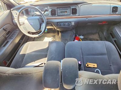 Zdjęcie 8 z 12 samochodu: 2010 FORD CROWN VICTORIA S VIN:2FABP7CV9AX145261 - miniatura