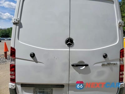 Zdjęcie 10 z 13 samochodu: 2012 MERCEDES BENZ SPRINTER 2500 DELIVERY VAN VIN:WD3PE8CB5C5699977 - miniatura