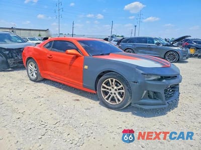Czwarte zdjęcie samochodu z boku: 2012 CHEVROLET CAMARO LT VIN:2G1FC1E38C9191566 - miniatura