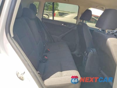 Zdjęcie 11 z 13 samochodu: 2018 VOLKSWAGEN TIGUAN LIMITED VIN:WVGBV7AX2JK001148 - miniatura