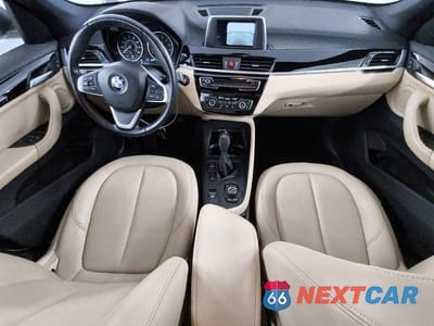 Zdjęcie 8 z 13 samochodu: 2018 BMW X1 XDRIVE28I VIN:WBXHT3C31J5L24535 - miniatura